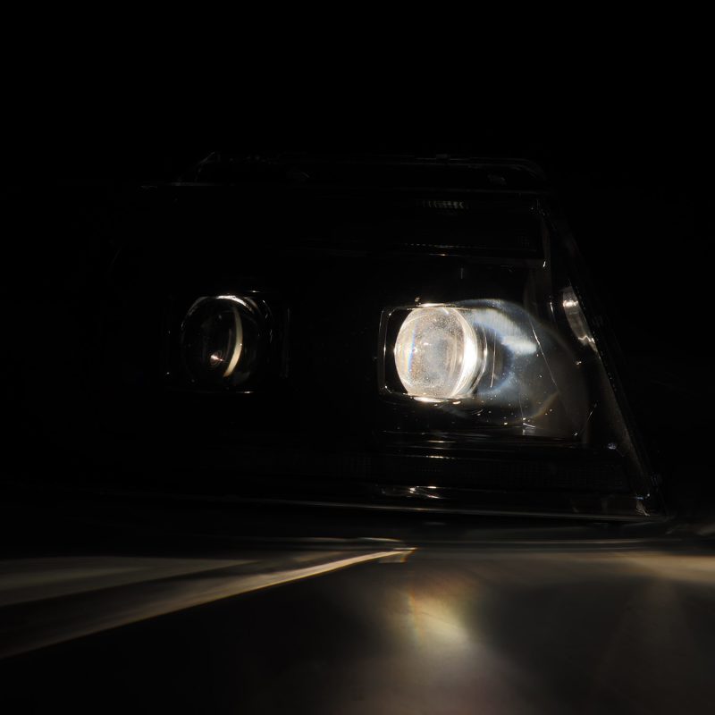 AlphaRex 04-08 Ford F150 / 06-08 Lincoln Mark LT LUXX-Series LED Projector Headlights Alpha-Black
