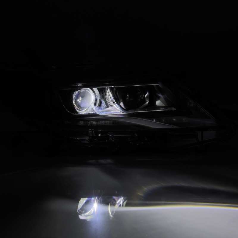 AlphaRex 11-20 Toyota Sienna PRO-Series Halogen Projector Headlights Black