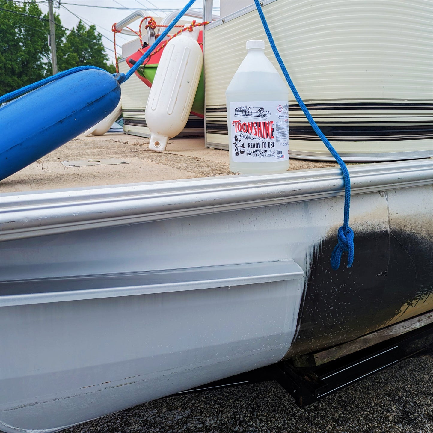 Toonshine Ready to Use Pontoon Cleaner