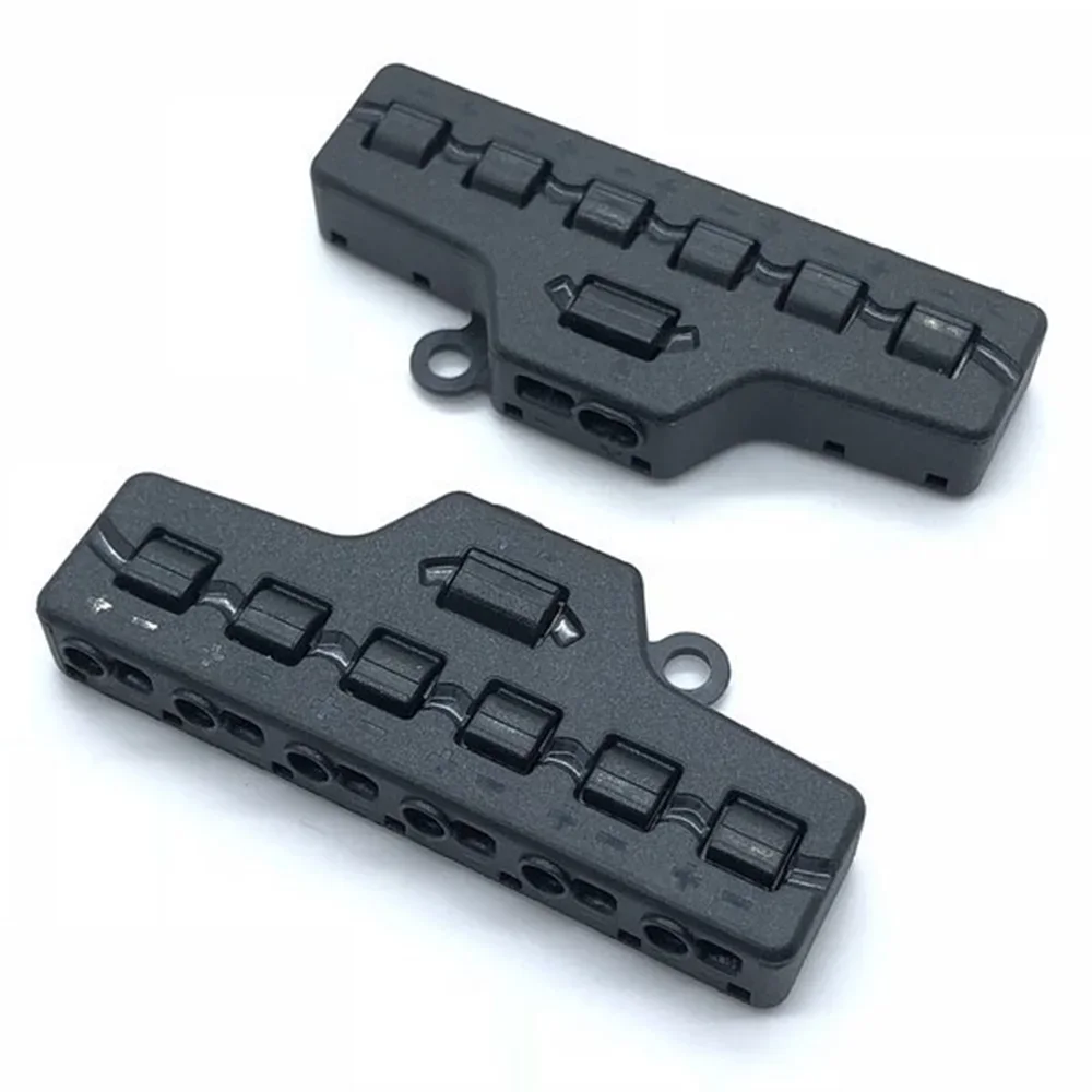 Low Voltage Quick Connect Wire Splitter for LED Strip Lighting 2 IN 12 OUT Distribution Block Terminal Connector