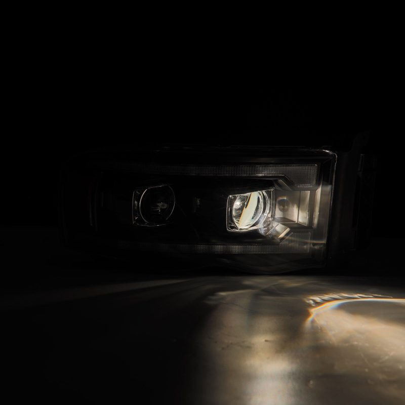 AlphaRex 02-05 Dodge Ram PRO-Series Halogen Projector Headlights Chrome