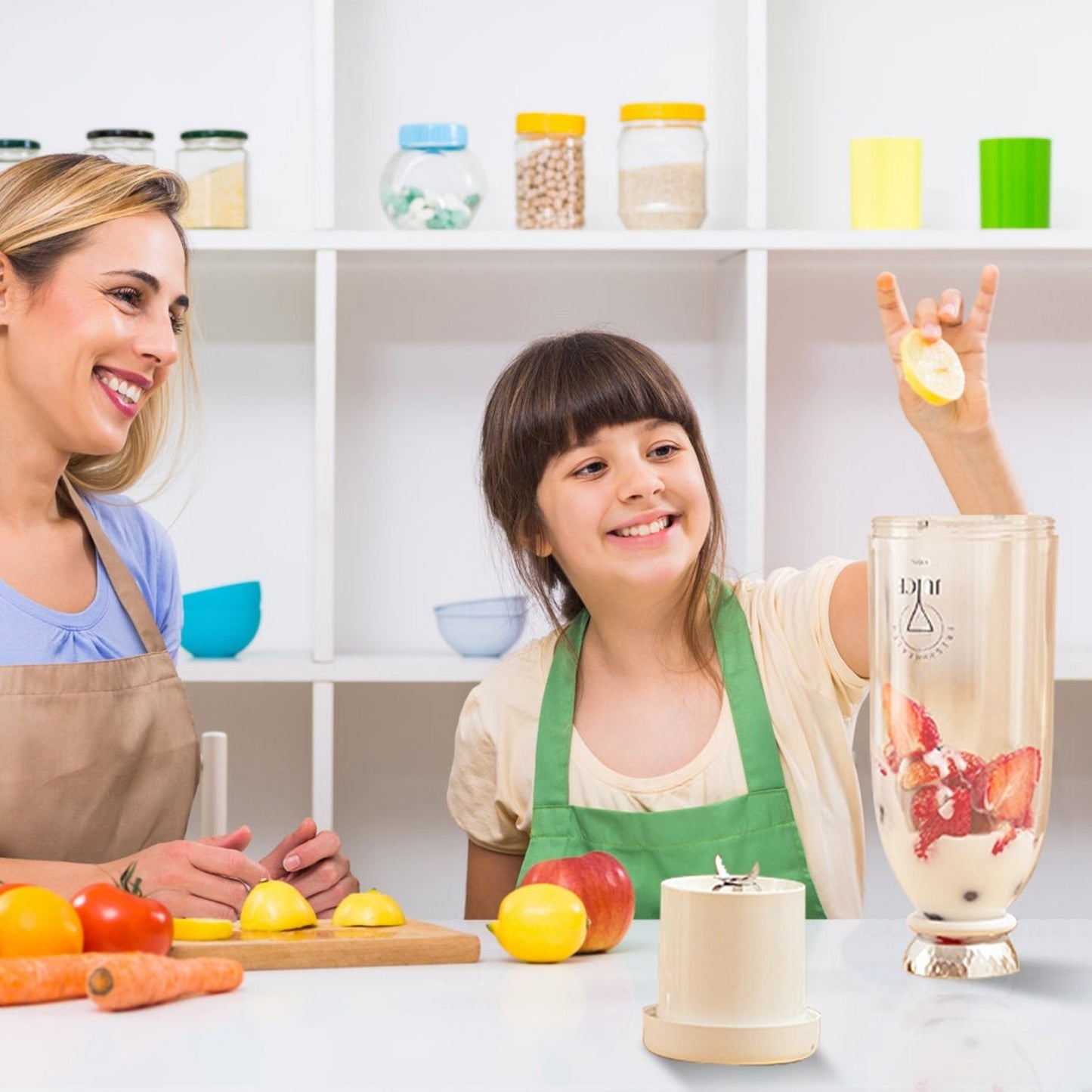 16.9OZ Portable Fruit Blender Electric Rechargeable Juice Cup for Shakes Smoothies Juice Personal Fruit Mixer with 6 Blades EasyOptionXY LLC