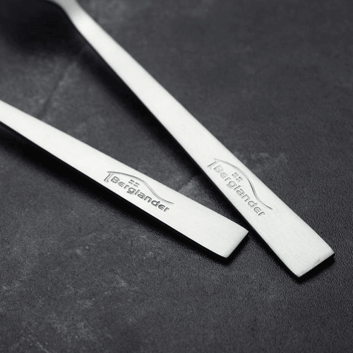 ReaNea 20 Piece Matte Silverware Set Stainless Steel Cutlery Flatware Set Service for 4 EasyOptionXY LLC