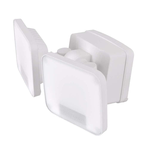 Hyper Tough Battery-Operated 600 Lumen Dual Head LED Security Light 103-Degree Beam Spread EasyOptionXY LLC