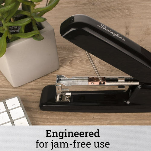 Swingline 747 Business Stapler, 25 Sheets, Black (S7074868WMB)