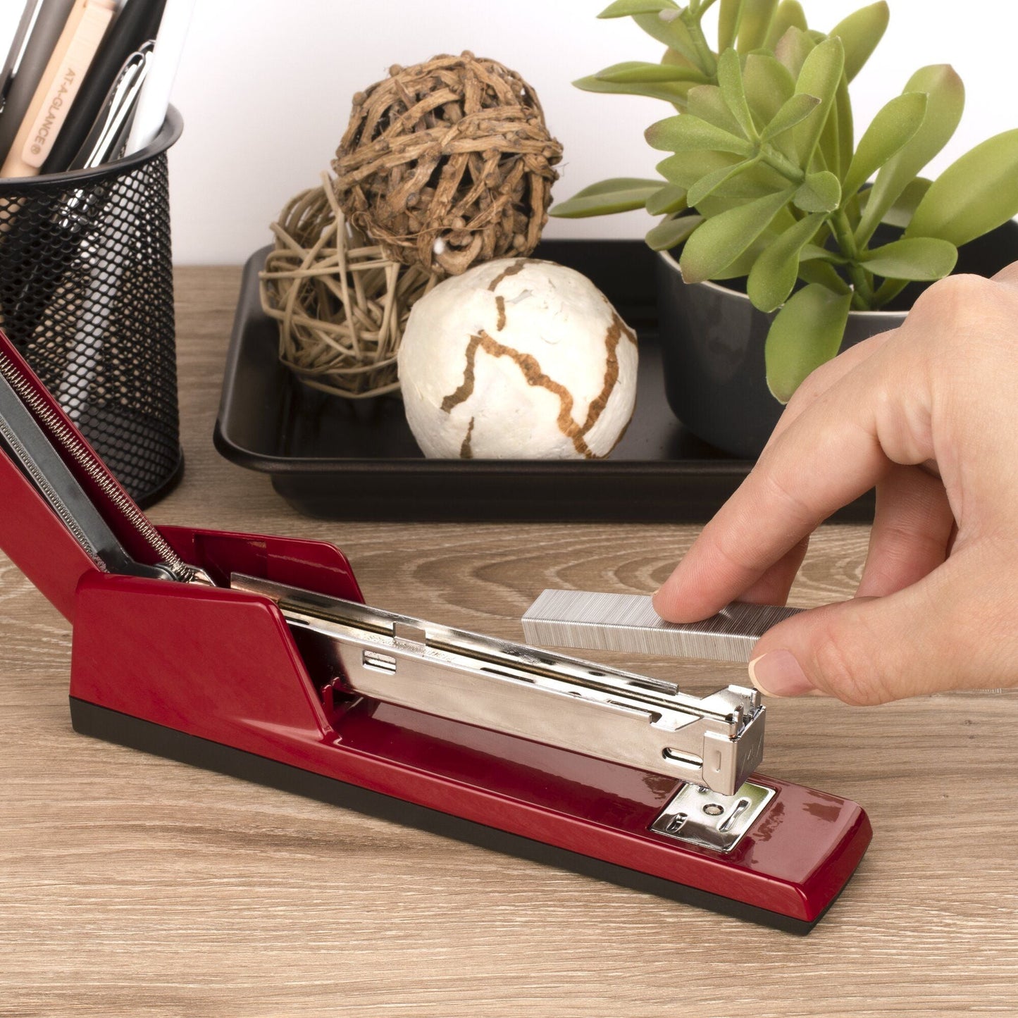 Swingline 747 Classic Stapler 30 Sheets Lipstick Red - Full Size Staplers