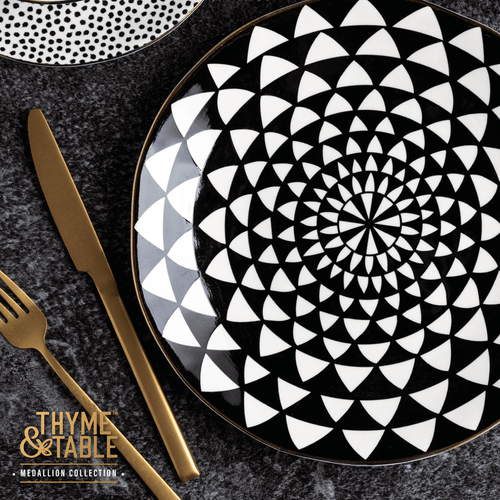 Thyme & Table Dinner Medallion, Black and White EasyOptionXY LLC