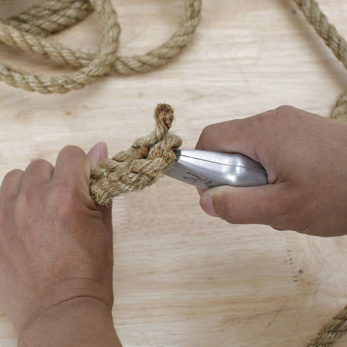 Hyper Tough Retractable Utility Knife with Blade Storage, Model 6832, 7.75 in EasyOptionXY LLC