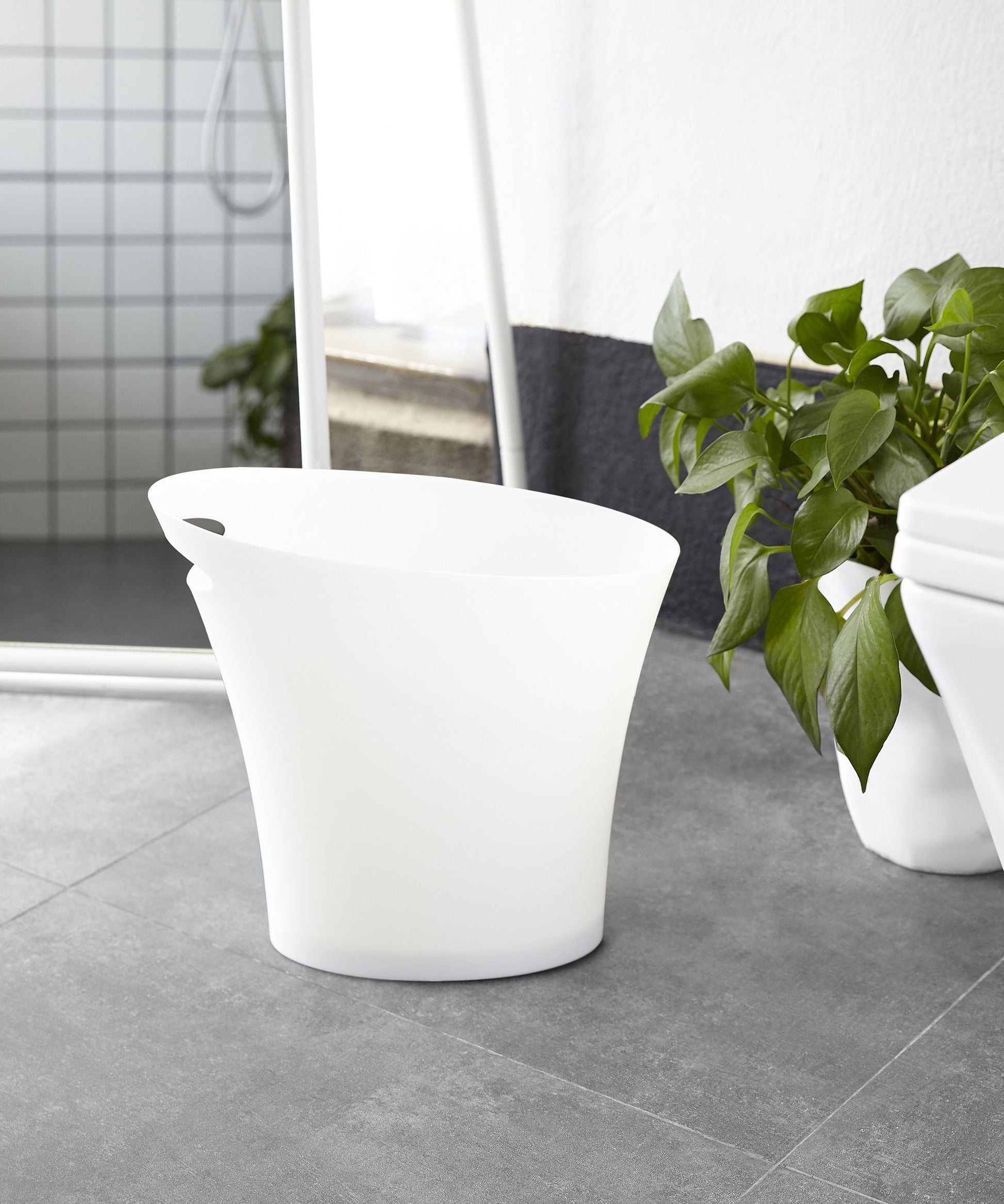Umbra Skinny Trash Can ¨C Sleek & Stylish Bathroom Trash Can, Small Garbage Can Wastebasket for Narrow Spaces at Home or Office, 2 Gallon Capacity, Metallic White EasyOptionXY LLC