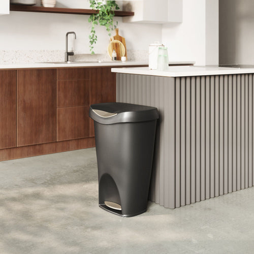 Umbra 13 gal Brim Plastic Step Soft Close Lid Kitchen Trash Can, Black EasyOptionXY LLC