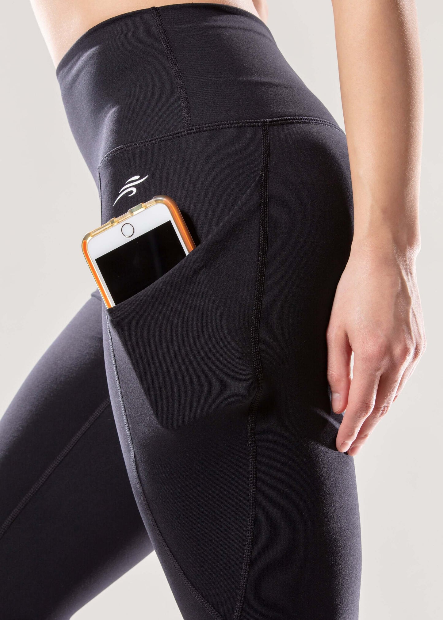 Jolie High-Waisted Capri Leggings with Hip Pockets Jupiter Gear