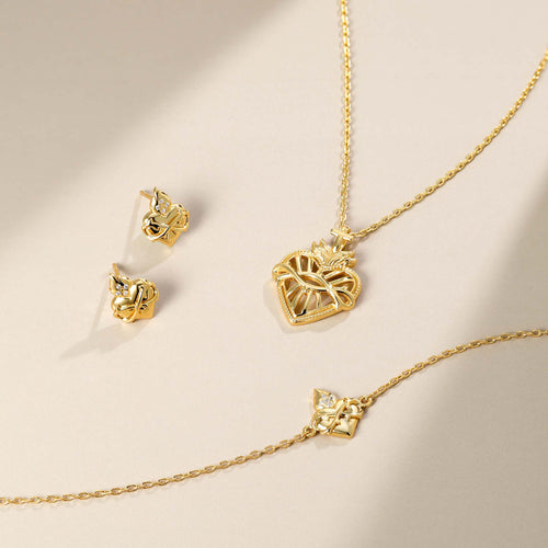 Sacred Heart Flame Stud Earrings vanimy