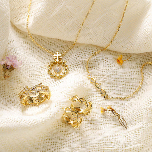 The Sacred Heart Dangle Pendant Necklace vanimy