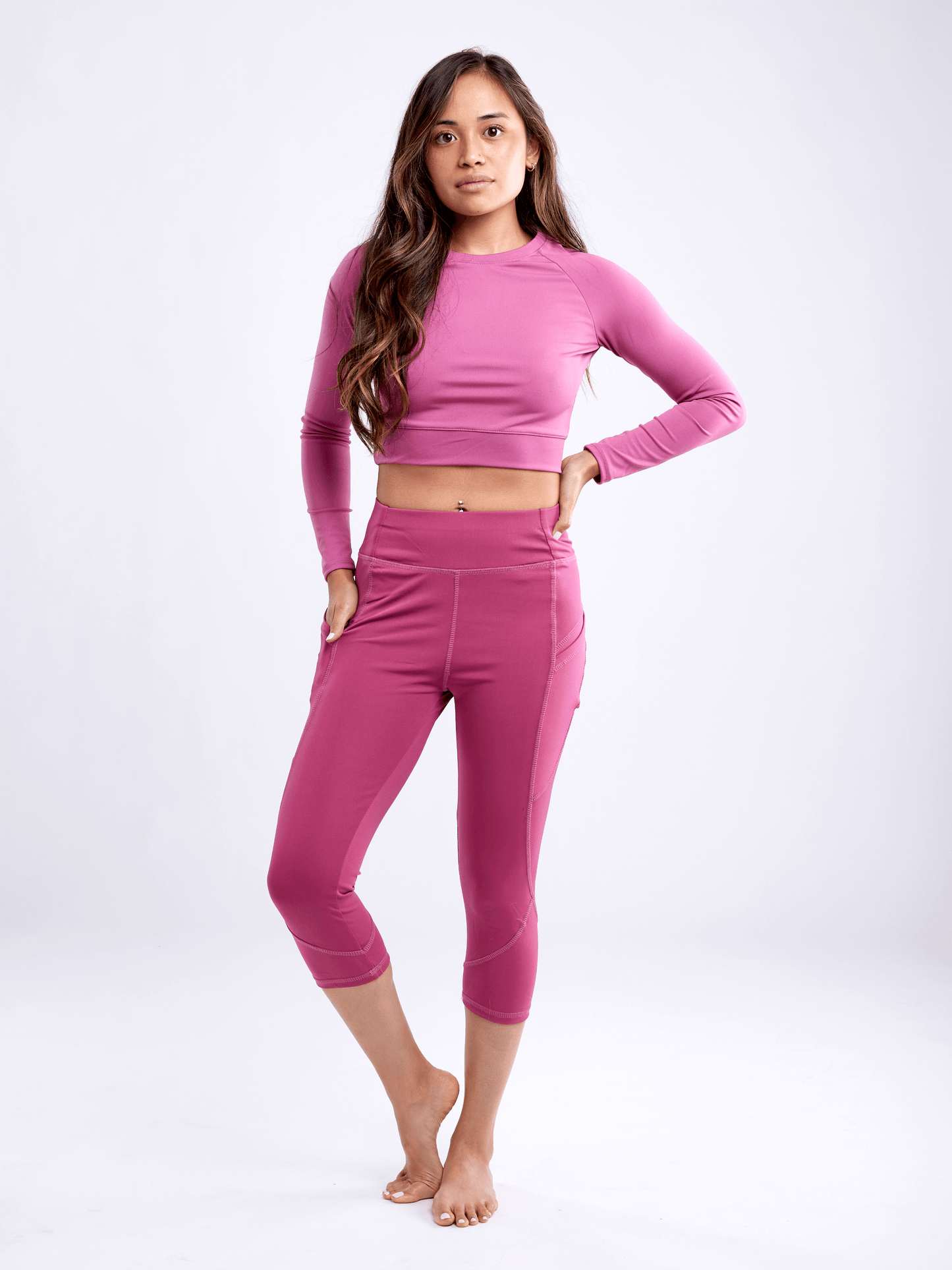 JupiterGear Mid-Rise Capri Fitness Leggings with Side Pockets Jupiter Gear