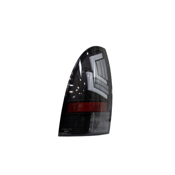Winjet Toyota Tacoma 2005-15 Sequential Tail Lights - Black/Clear