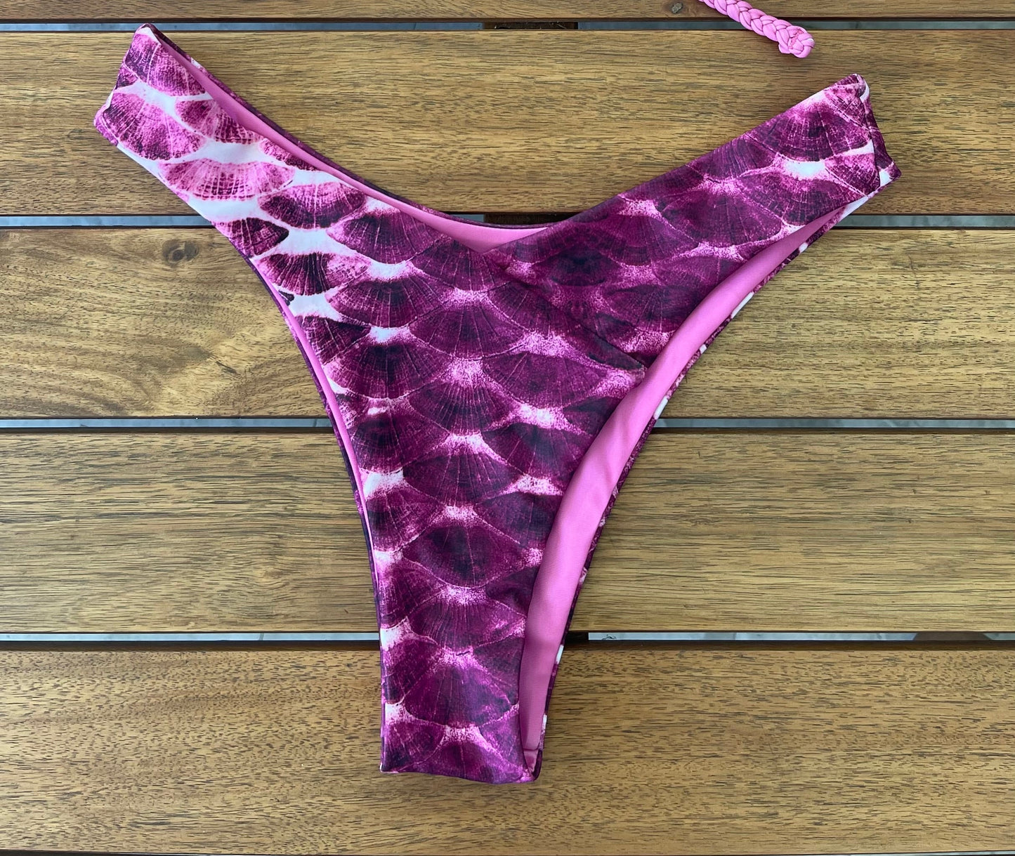Manō Wear Manō Wear Sustainable V-Ola bottoms
