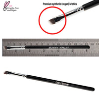 Angled Eyeliner Brush Mommy Makeup