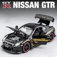 1:32 Nissan GTR R35 Supercar Alloy Car Toy Car Metal Collection Model Car Sound and light Toys For Children