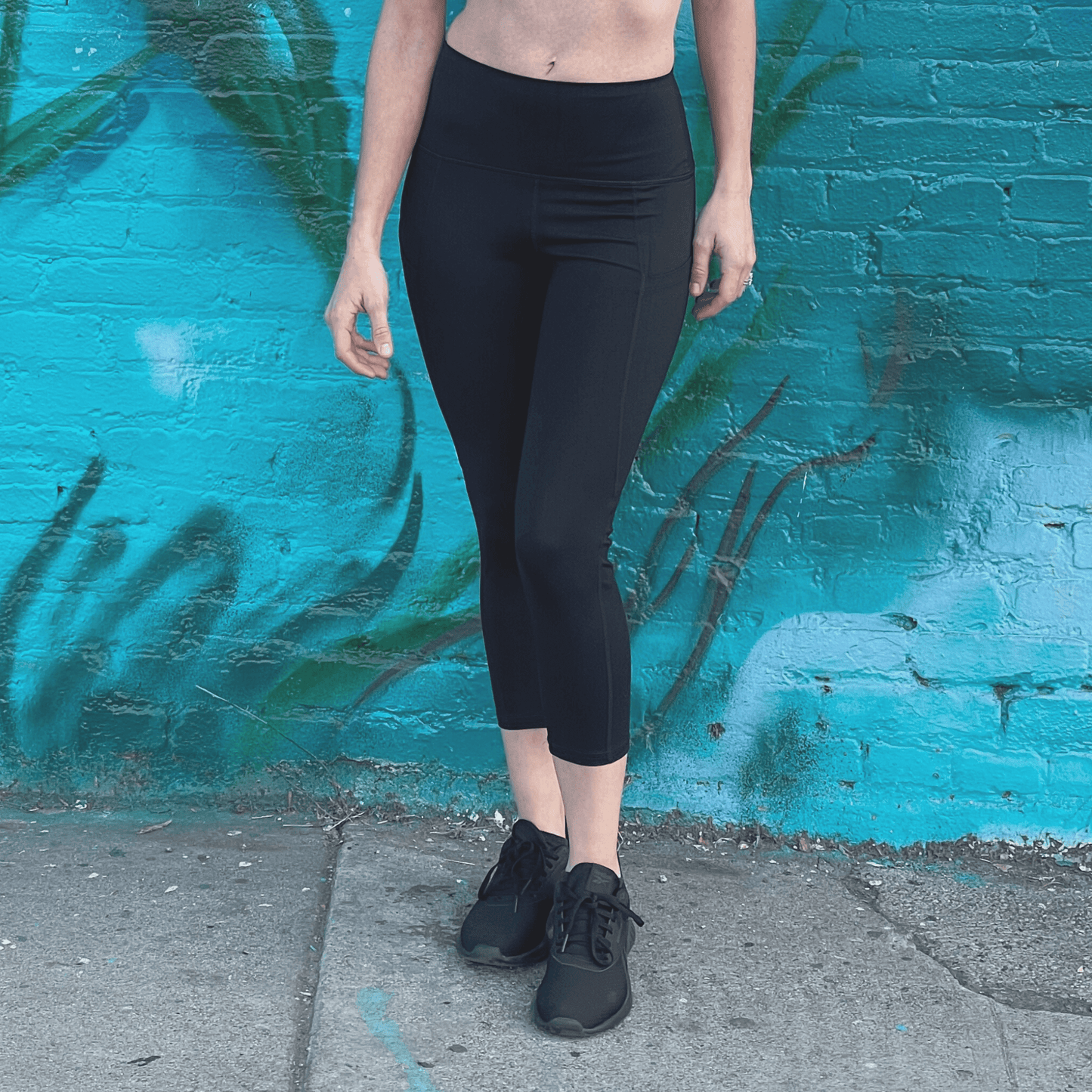 Seajoy Athletic High-Waisted Capri Leggings with Hip Pockets Jupiter Gear