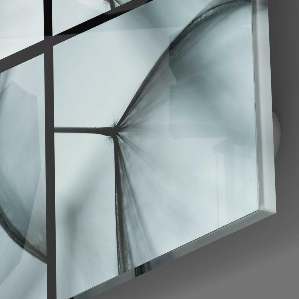 Insigneart USA Insigneart USA Bee Eye Dandelion Glass Wall Art