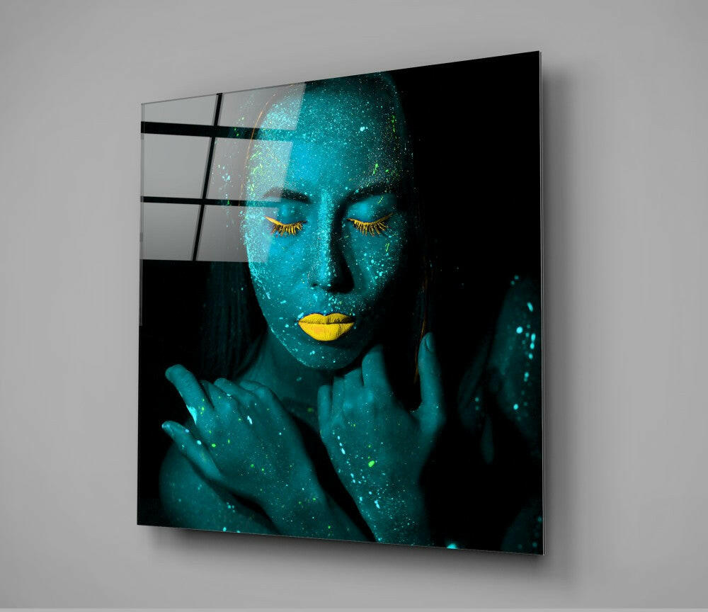 Insigneart USA Insigneart USA Emerald Woman Glass Wall Art