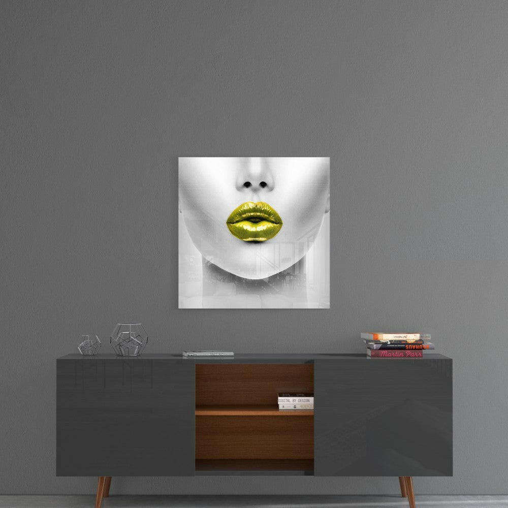Insigneart USA Insigneart USA Gold Lips Glass Wall Art