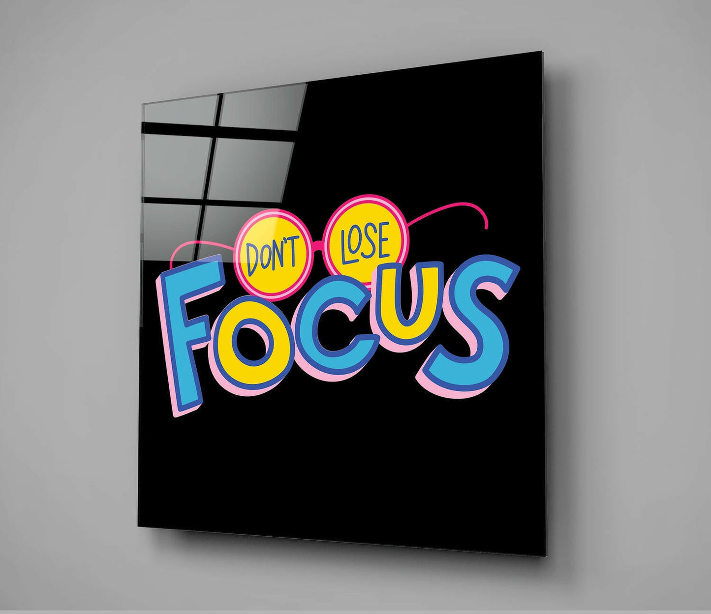Insigneart USA Insigneart USA '’Do not lose focus’’ Glass Wall Art
