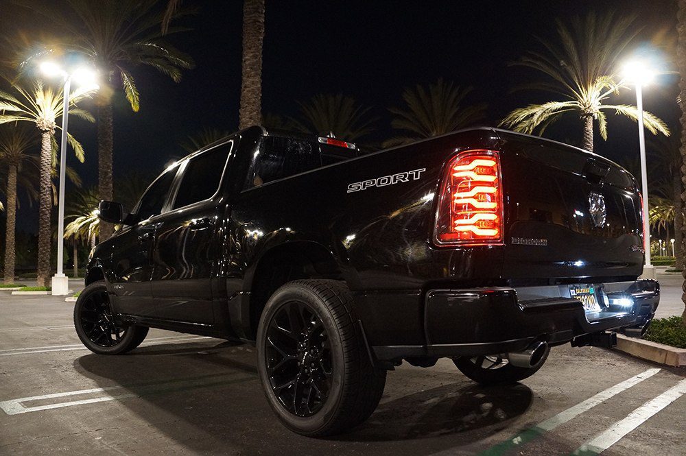 AlphaRex 19-22 Ram 1500 LUXX-Series LED Tail Lights Black-Red