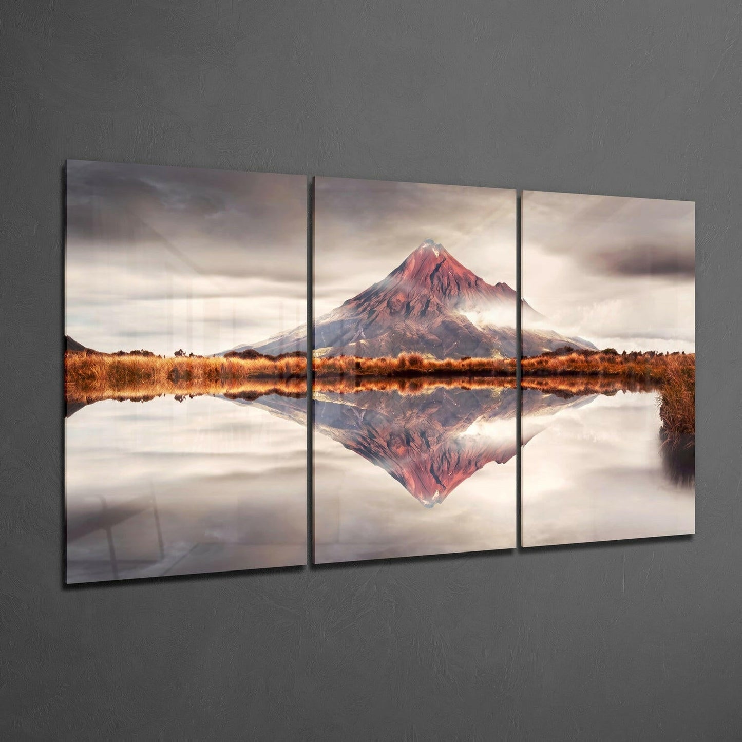 Insigneart USA Insigneart USA Mountain Glass Wall Art