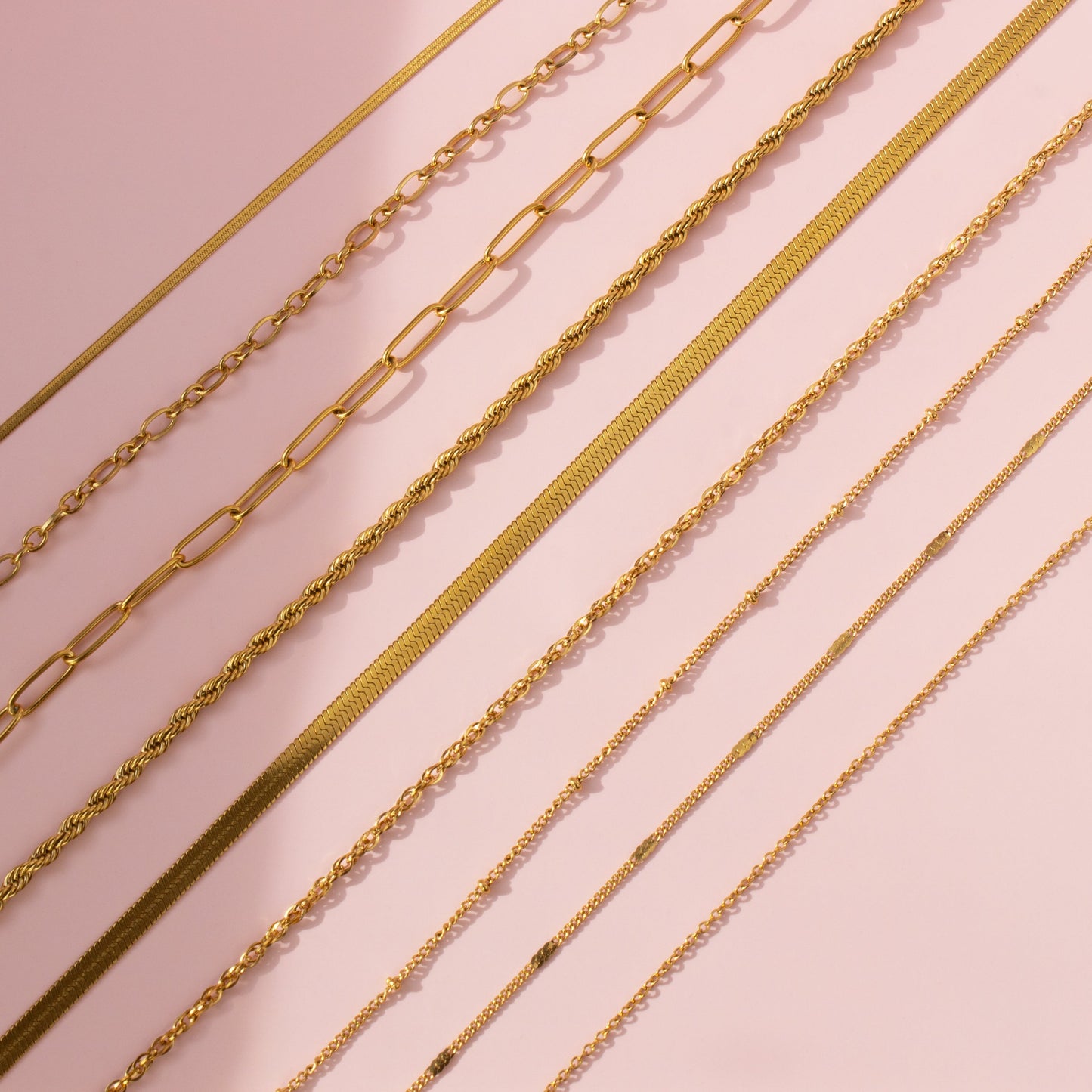 Viv Herringbone Chain Necklace