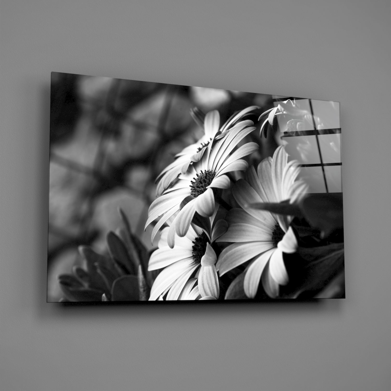 Insigneart USA Insigneart USA Black - White Flower Glass Wall Art