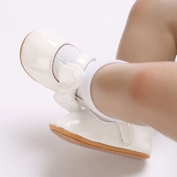 Adorable Baby Girls Bowknot Decor Soft Sole Flats Shoes with Non-Slip Bottoms for First Steps in Summer Princess Style