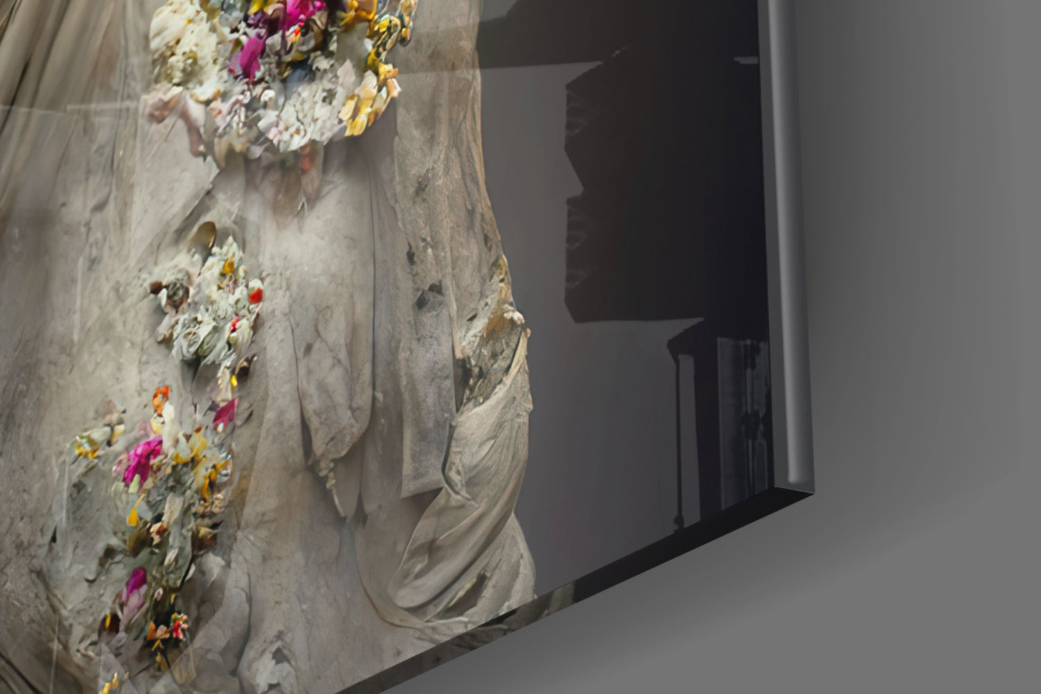 Insigneart USA Insigneart USA Abandoned Statue Glass Art || Designer Collection