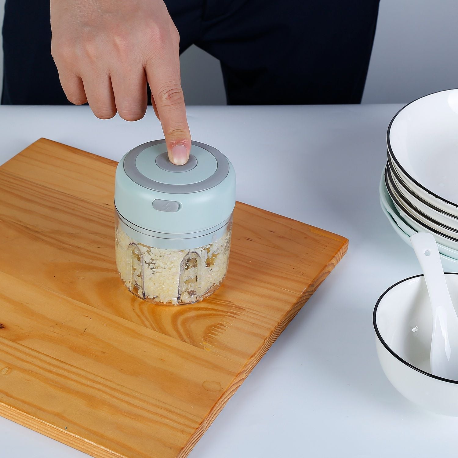 Mini Electric Garlic Chopper 8.45OZ Cordless Garlic Mincer Food Chopper EasyOptionXY LLC