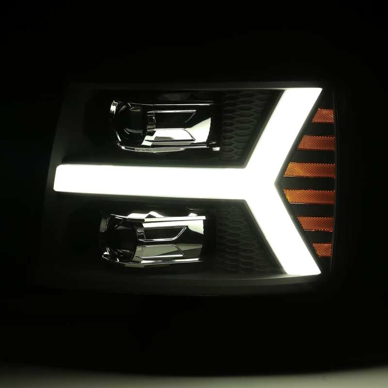 AlphaRex 07-13 07-13 Chevrolet Silverado PRO-Series Halogen Projector Headlights Chrome