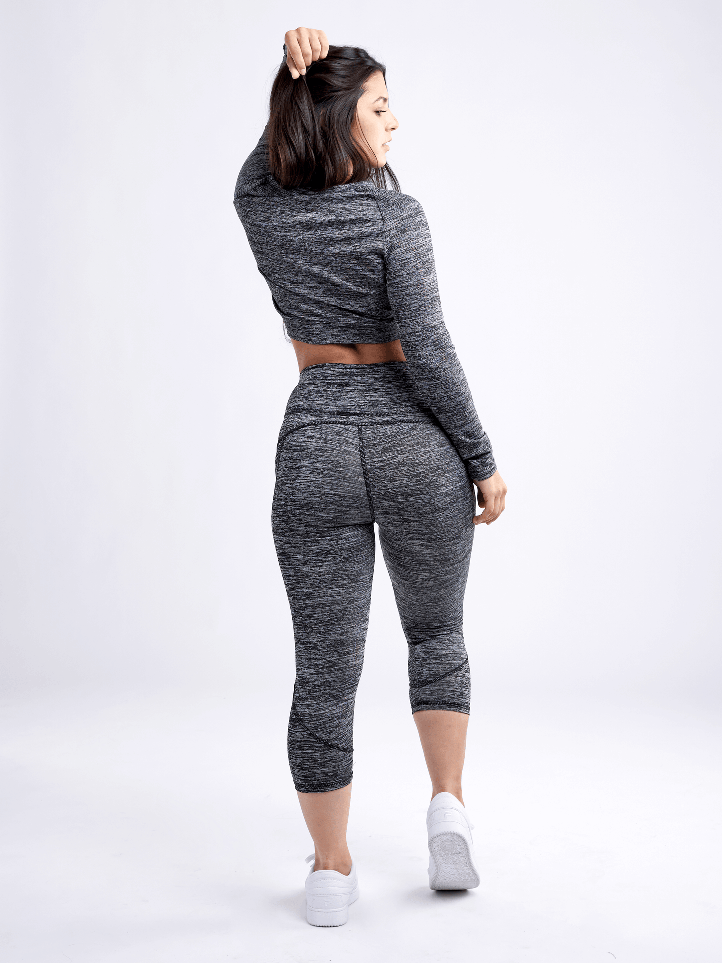 JupiterGear Mid-Rise Capri Fitness Leggings with Side Pockets Jupiter Gear