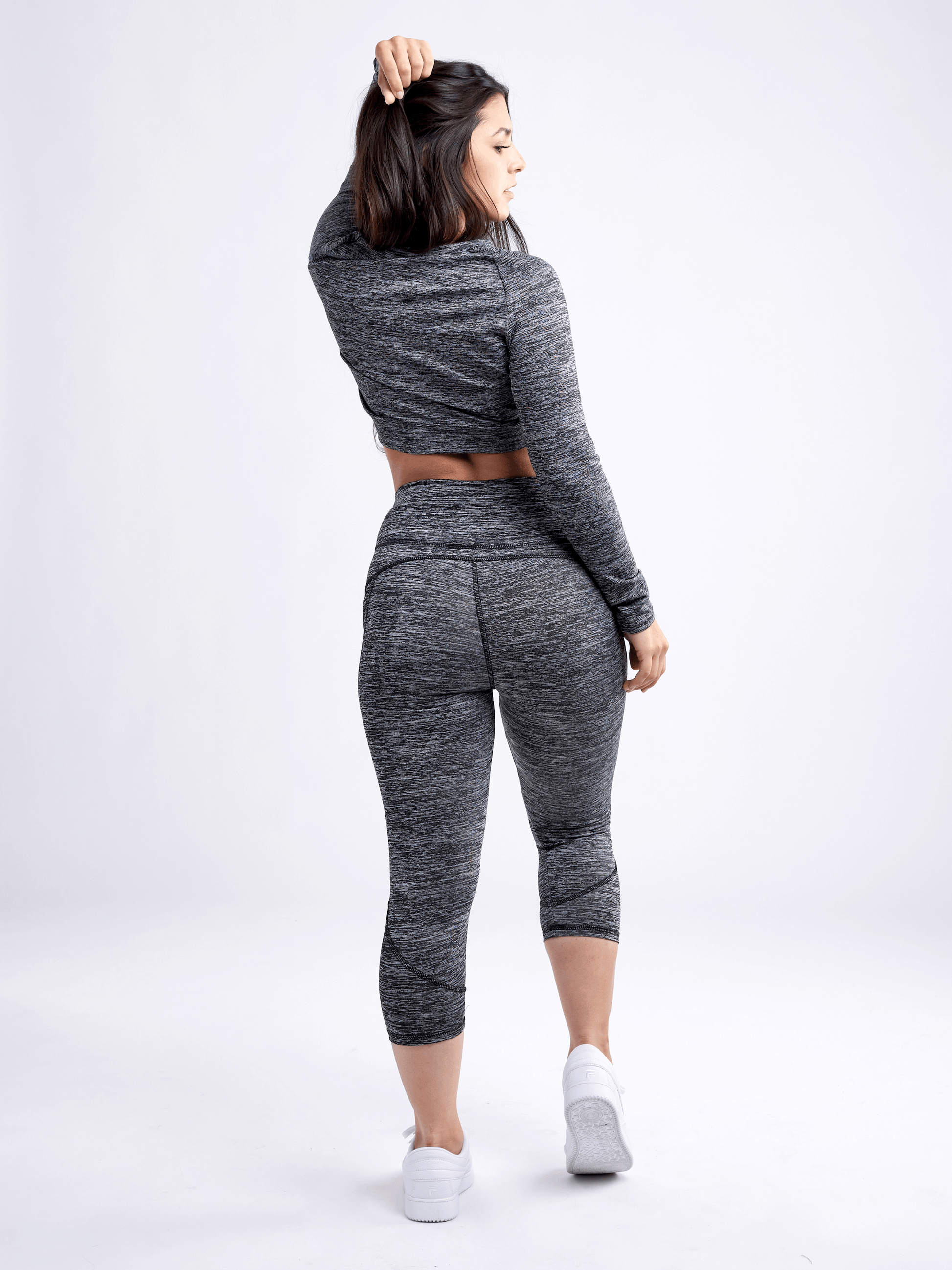 JupiterGear Mid-Rise Capri Fitness Leggings with Side Pockets Jupiter Gear