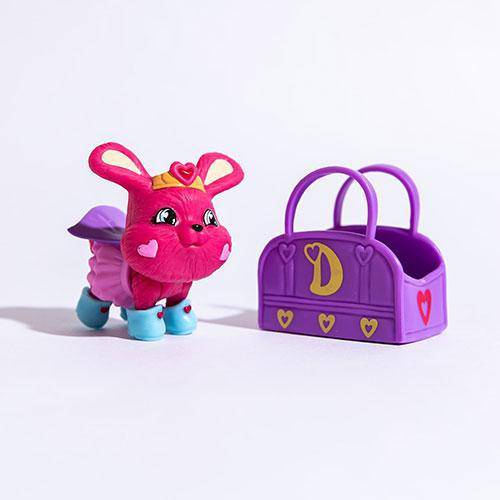 ToyShnip Love Diana Fashion Fab 3.5 Inch Pet Mystery Pack (random pet, random