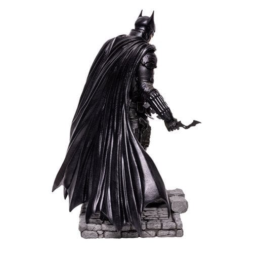 ToyShnip McFarlane Toys DC The Batman Movie 12-Inch Posed Statue - Select
