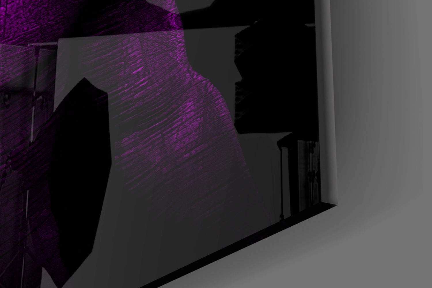 Insigneart USA Insigneart USA Donnie Purple Glass Wall Art