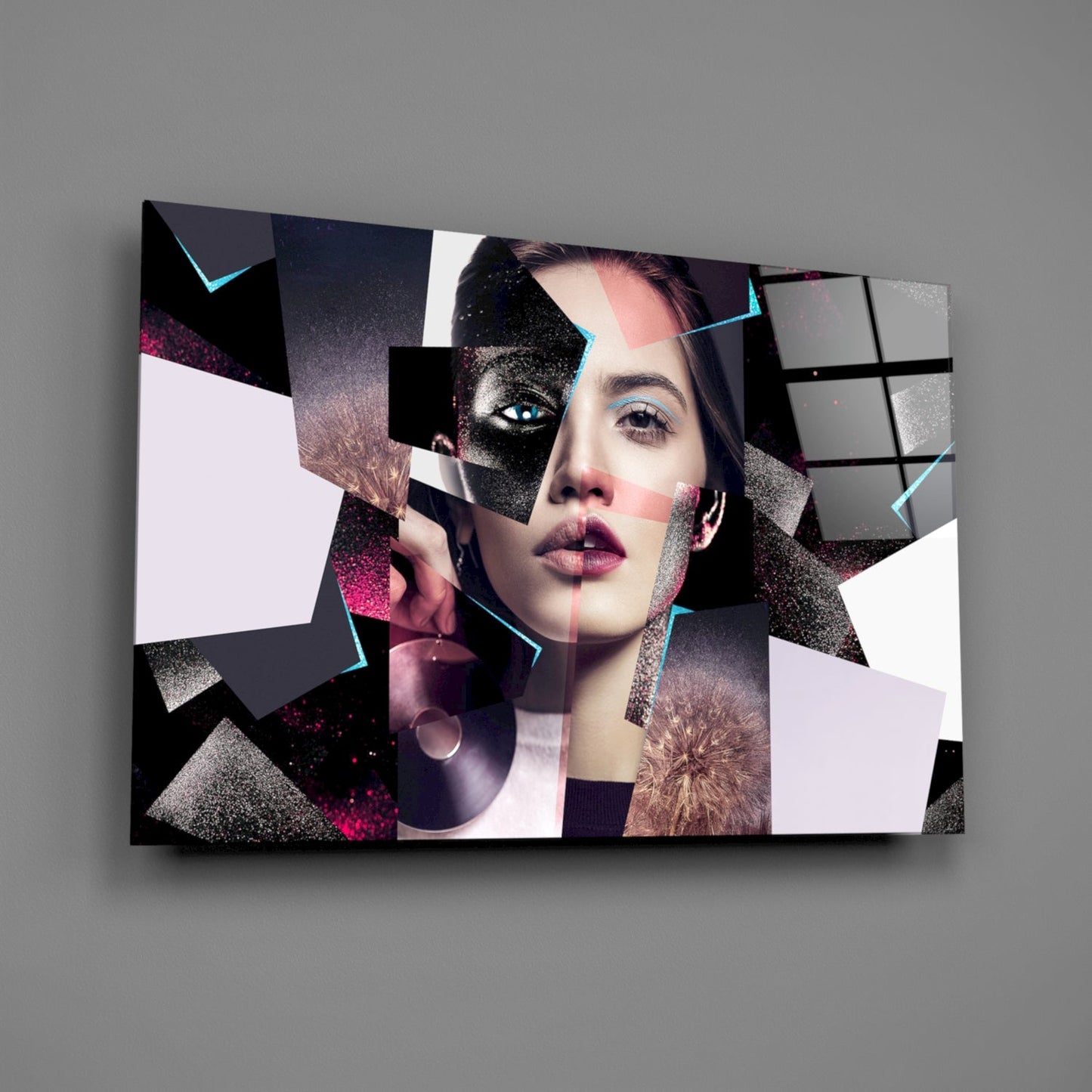 Insigneart USA Insigneart USA Effect Woman Glass Wall Art