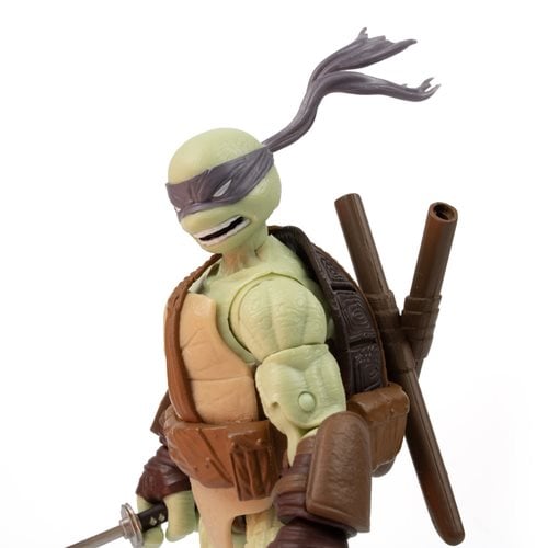 ToyShnip Teenage Mutant Ninja Turtles BST AXN IDW Action Figure and Comic Book