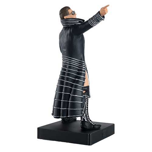 ToyShnip Eaglemoss WWE Championship Collection Figure with Collector Magazine